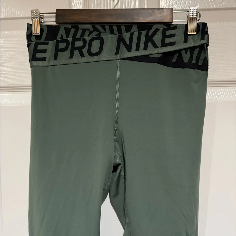 Nike Pro Intertwist Leggings